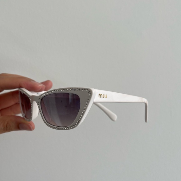 MIU MIU RHINESTONE CATEYE SUNGLASSES - Picture 3 of 7
